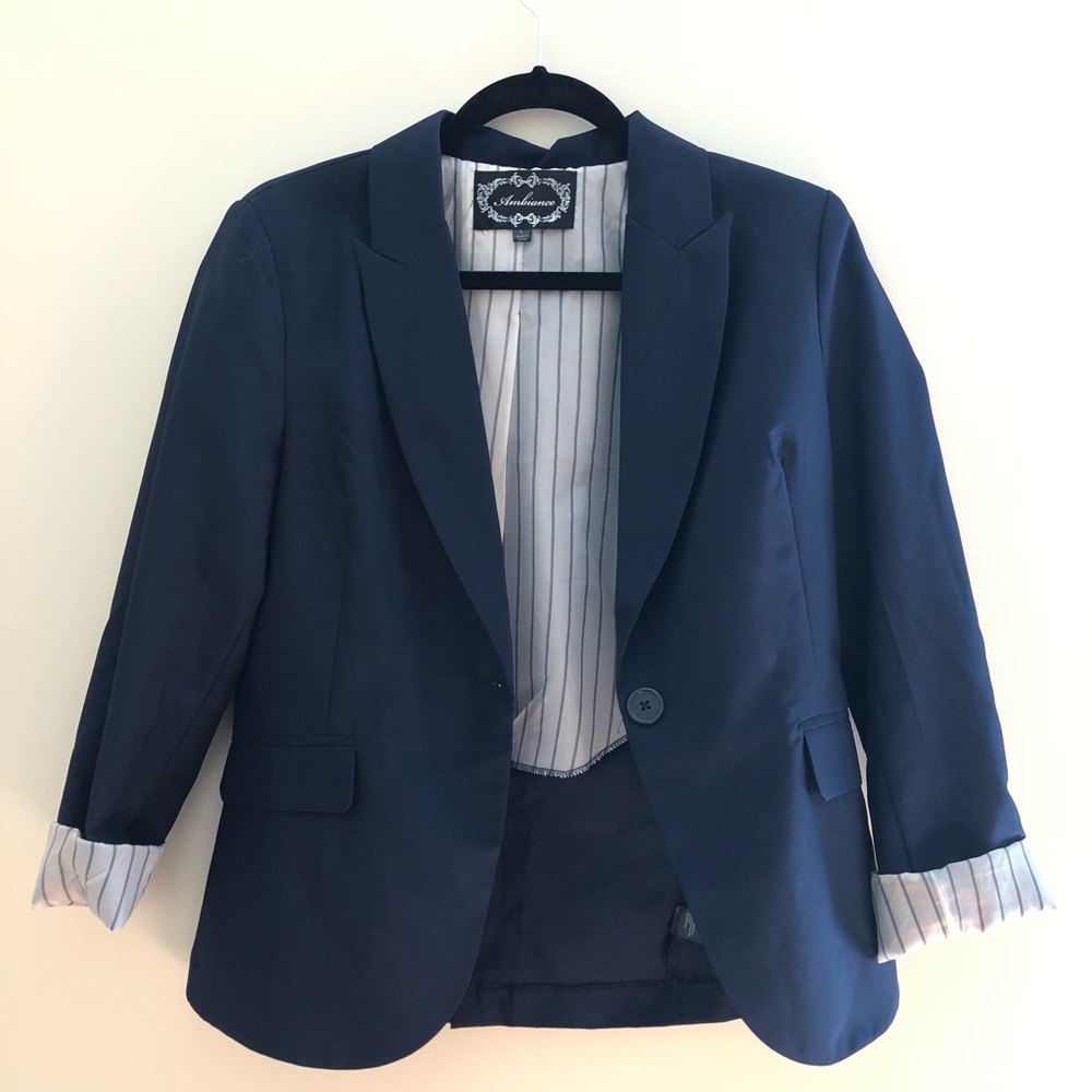 Lightweight Blazer